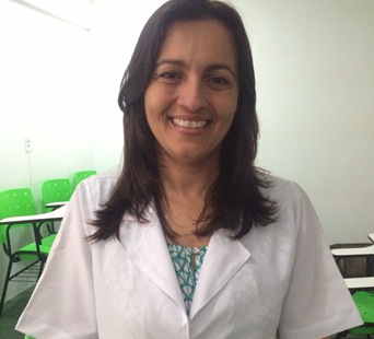 Palestrante - Profa. Dra. Adriana Mara Araújo Leal