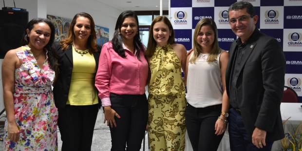 Profa. Rosangela Sousa, as palestrantes Sra. Leticia Memória, Sra. Karine Belo, Sra. Sandra Fontinele, Sra. Camila Bezerra e Prof. Marcos Barros