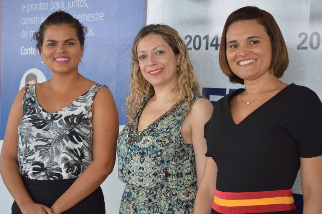 Profas. Dras. Eliza Maria da Costa Brito Lacerda e Cândida Helena Lopes Alves e a profa. Ma. Laíse Neves Carvalho.